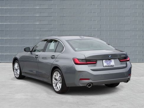 Used 2025 BMW 330i Sedan w/ M Sport Package RWD image 3