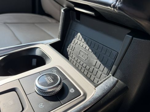 Used 2020 Ford Explorer Limited AWD/4WD image 15