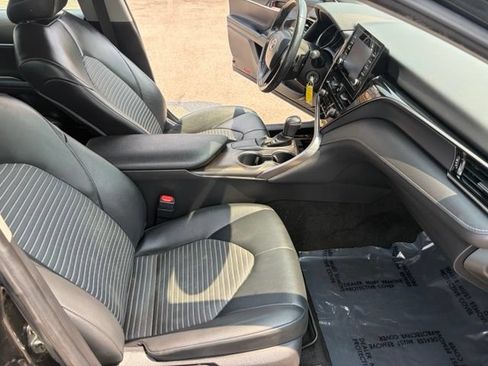 Used 2021 Toyota Camry SE FWD image 34
