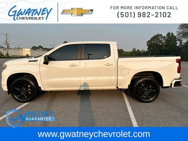 Used 2024 Chevrolet Silverado 1500 RST w/ Z71 Off-Road Package AWD/4WD image 8