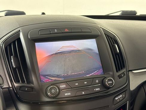 Used 2017 Buick Regal AWD image 22