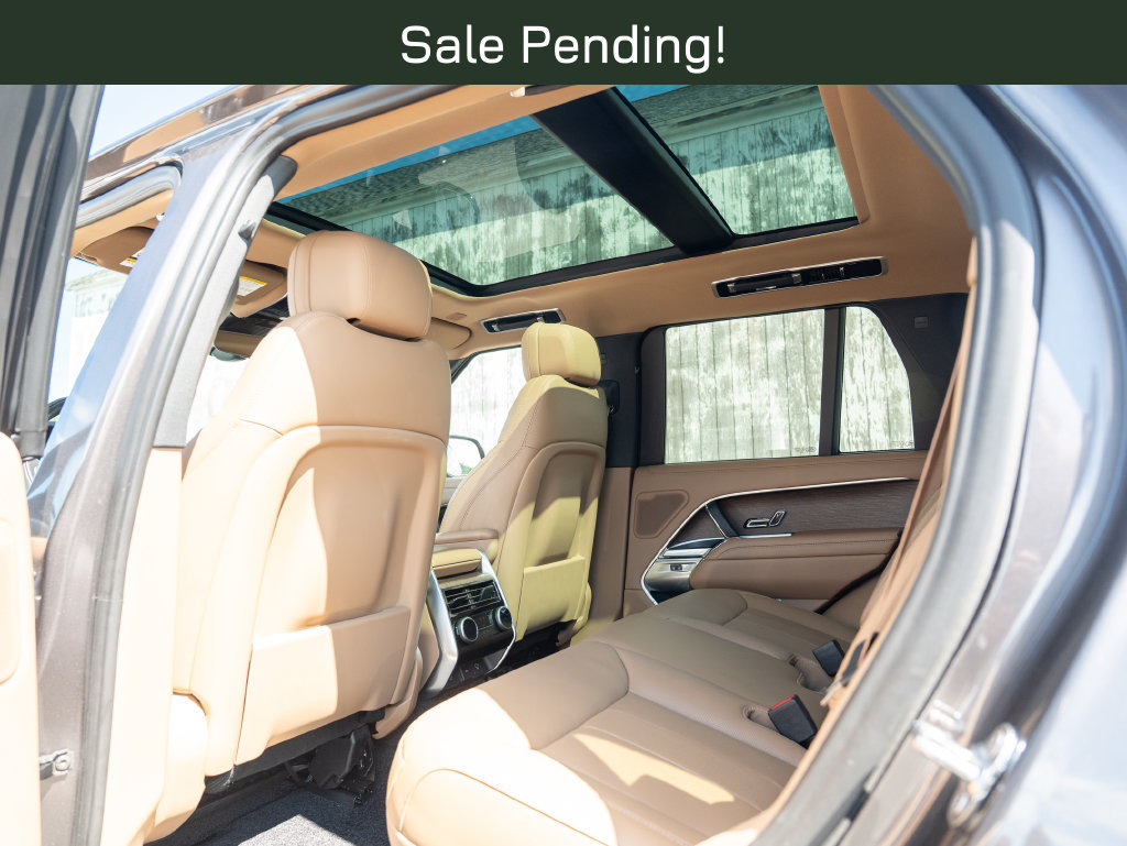 Certified 2025 Land Rover Range Rover SE AWD/4WD image 35