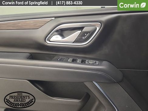 Used 2022 Chevrolet Tahoe LT w/ LT Signature Plus Package AWD/4WD image 39