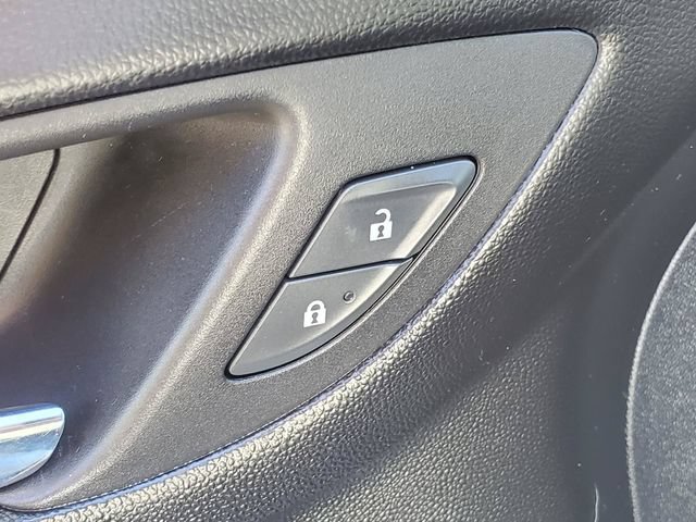 Used 2020 Chevrolet Equinox LT FWD image 9