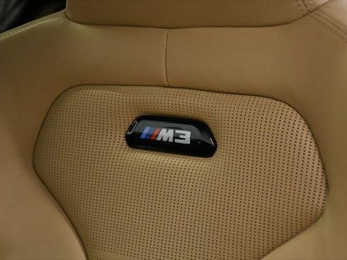 Used 2018 BMW M3 RWD image 38