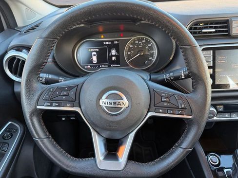 Used 2020 Nissan Versa SR w/ Convenience Package image 14