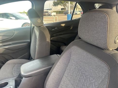 Used 2023 Chevrolet Equinox LT image 8