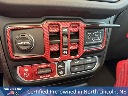 Used 2024 Jeep Wrangler Unlimited Rubicon w/ XTREMEE 35" Tire Package image 18