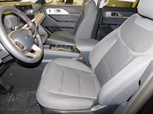 New 2026 Ford Explorer Active image 14