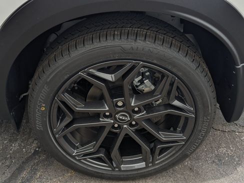 New 2026 Nissan Kicks SR FWD image 7
