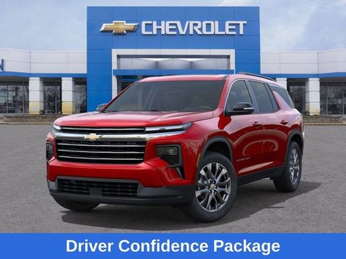 New 2026 Chevrolet Traverse LT w/ Sun and Wheel Package image 7