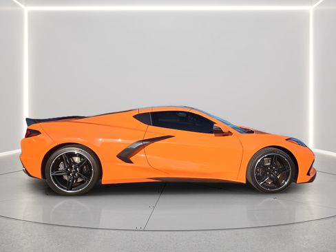 Used 2023 Chevrolet Corvette Stingray Premium Cpe w/ Z51 Performance Package RWD image 6