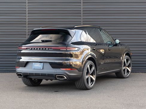 New 2026 Porsche Cayenne image 8