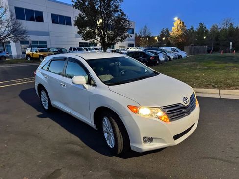 Used 2012 Toyota Venza XLE image 4