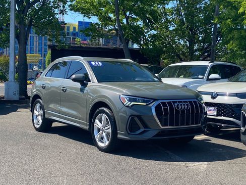 Used 2022 Audi Q3 2.0T Premium Plus AWD/4WD image 1