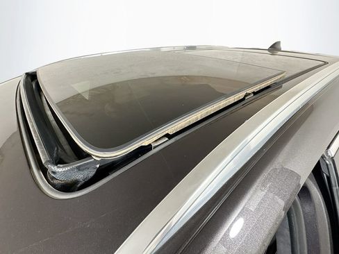 Used 2019 Cadillac XT5 Platinum AWD/4WD image 21