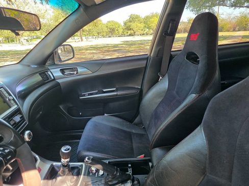 Used 2011 Subaru Impreza WRX STI image 17