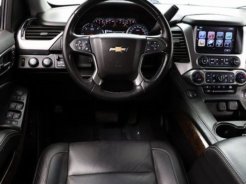 Used 2019 Chevrolet Tahoe LT w/ LT Signature Package image 15