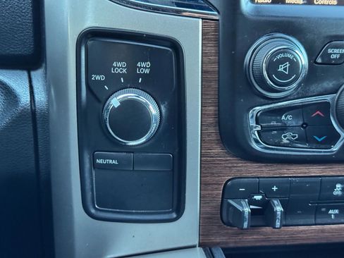 Used 2016 RAM 2500 Laramie w/ Sport Appearance Group AWD/4WD image 35