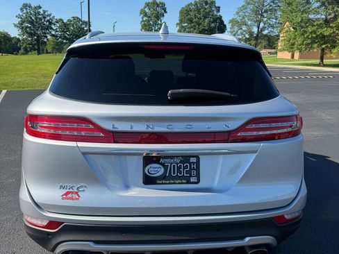 Used 2019 Lincoln MKC Select w/ Select Plus Package AWD/4WD image 8