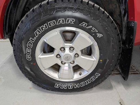 Used 2012 Toyota Tacoma 4x4 Double Cab image 3