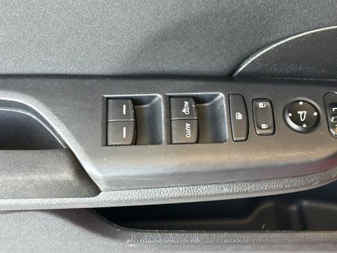 Used 2018 Honda Civic EX image 13