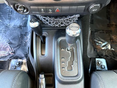 Used 2012 Jeep Wrangler Unlimited Sport image 45