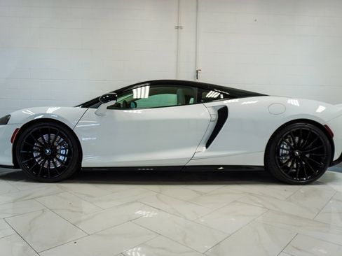 Used 2021 McLaren GT Base image 33