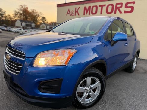 Used 2016 Chevrolet Trax LS image 1