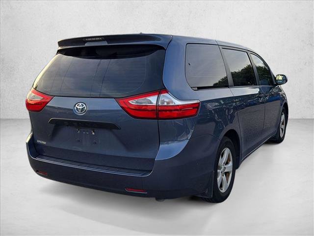 Used 2017 Toyota Sienna L FWD image 5