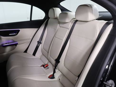 Used 2023 Mercedes-Benz C 300 4MATIC Sedan w/ Exclusive Trim Package image 30