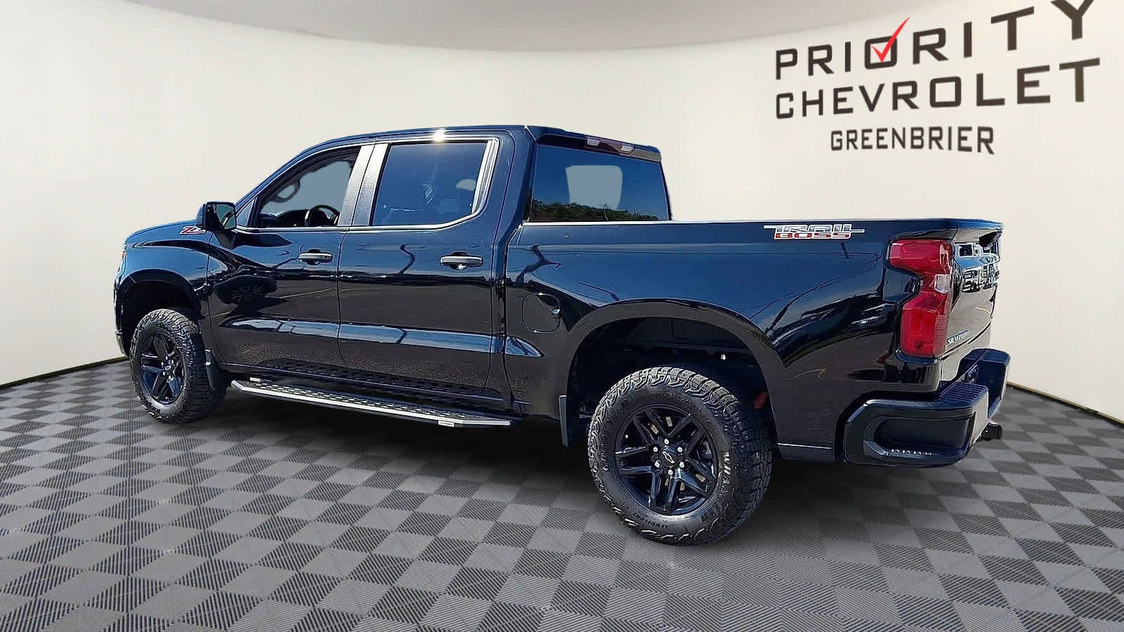 Used 2024 Chevrolet Silverado 1500 Custom Trail Boss AWD/4WD image 6