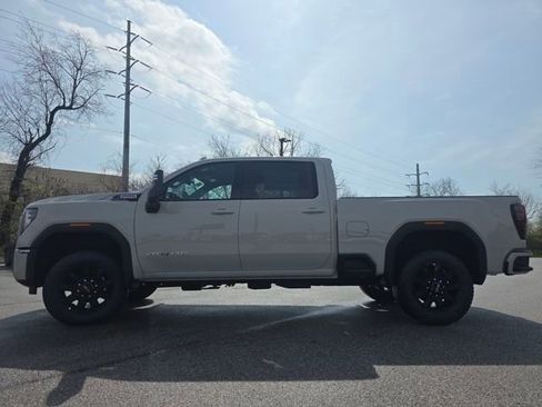 New 2026 GMC Sierra 2500 AT4 AWD/4WD image 13