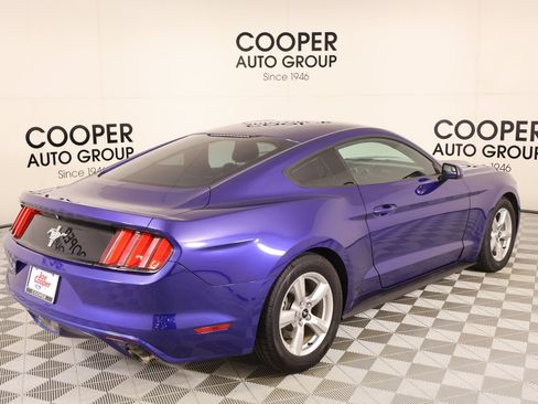 Used 2016 Ford Mustang Coupe RWD image 18