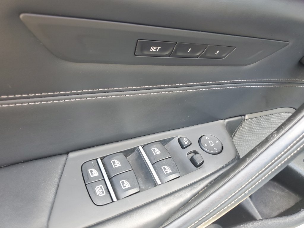 Used 2020 BMW M550i xDrive w/ Dynamic Handling Package AWD/4WD image 19