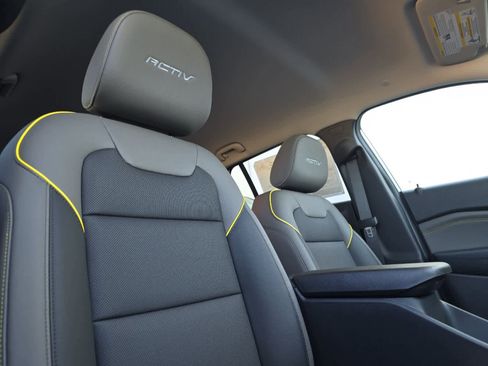 New 2025 Chevrolet Trax ACTIV w/ Driver Confidence Package image 17