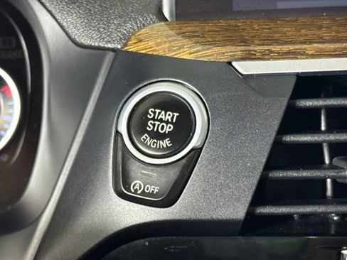 Used 2019 BMW X3 xDrive30i AWD/4WD image 18