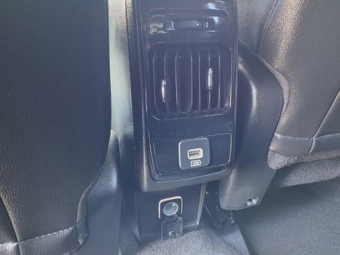 Certified 2025 Jeep Compass Limited AWD/4WD image 24