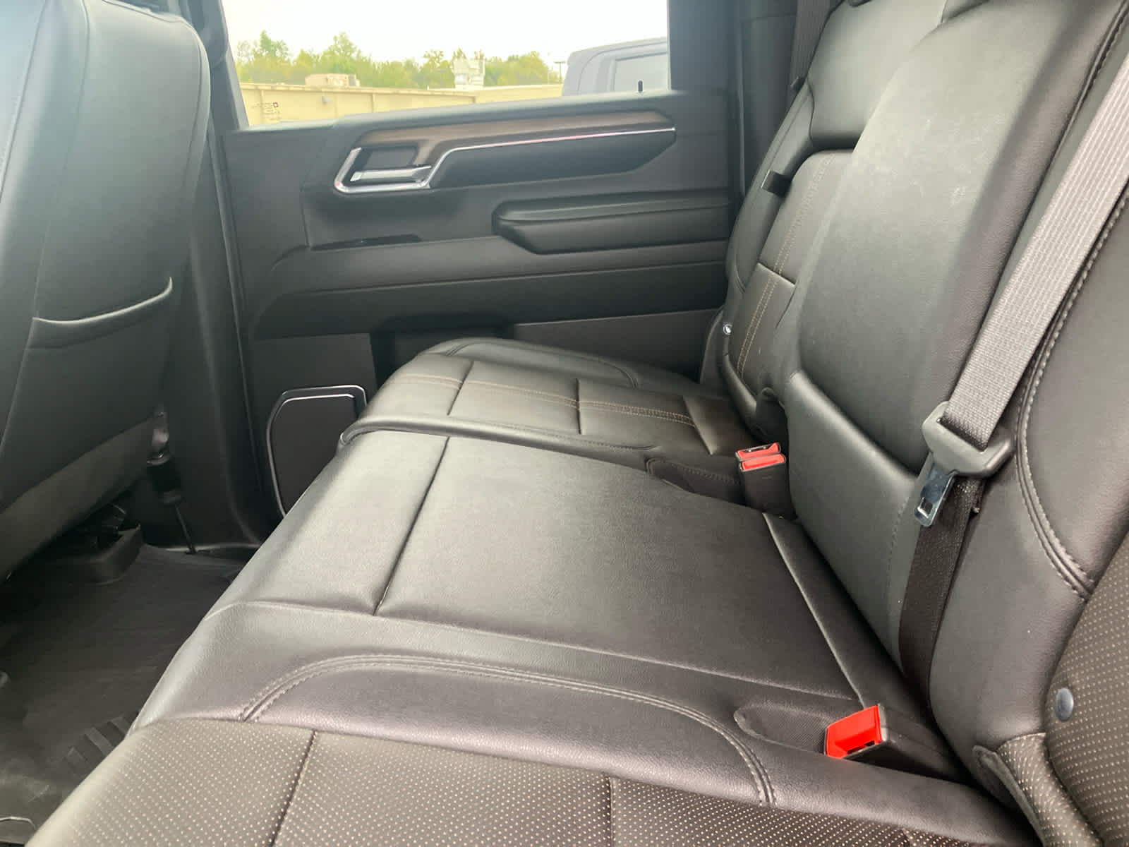 Used 2024 Chevrolet Silverado 2500 High Country w/ High Country Premium Package AWD/4WD image 39