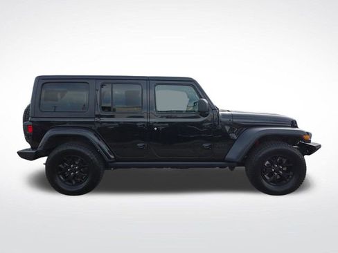 Used 2022 Jeep Wrangler Unlimited Sport image 2
