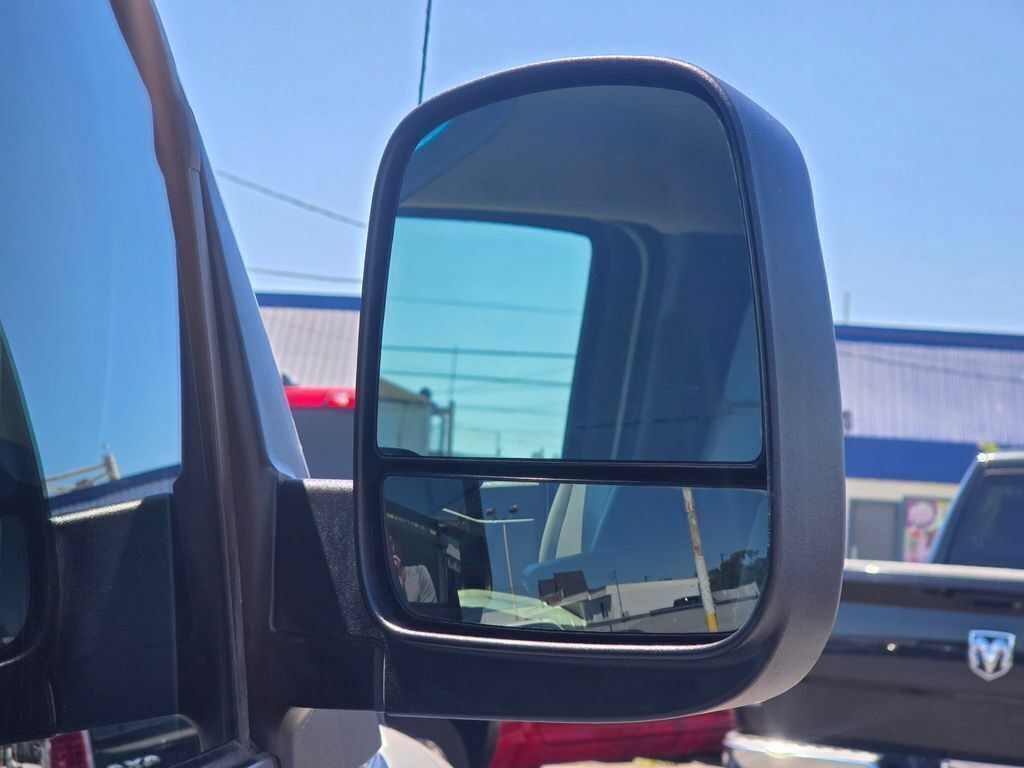 Used 2023 Chevrolet Express 2500 w/ Driver Convenience Package RWD image 12