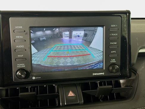 Used 2021 Toyota RAV4 XLE FWD image 15