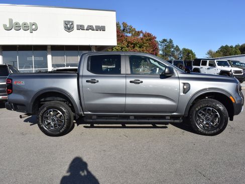 Used 2024 Ford Ranger XLT w/ FX4 Off-Road Package image 10