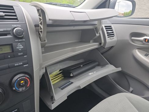 Used 2010 Toyota Corolla FWD image 28