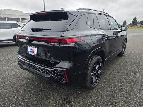 New 2026 Volkswagen Tiguan SE R-Line image 3