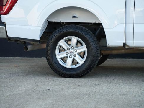 Used 2021 Ford F150 XLT w/ Equipment Group 301A Mid image 12