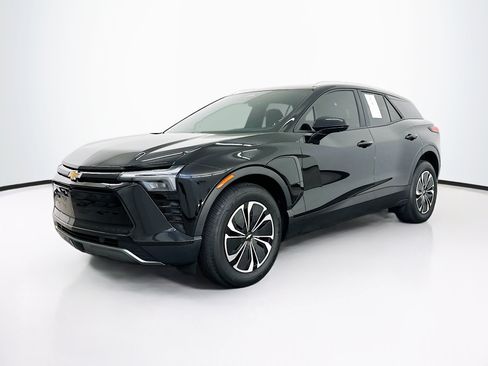 Used 2024 Chevrolet Blazer EV LT AWD/4WD image 3