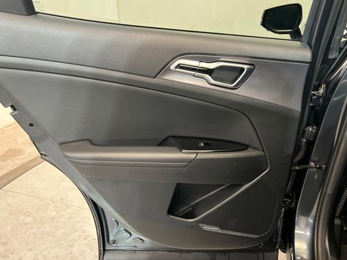 Used 2023 Kia Sportage SX image 19