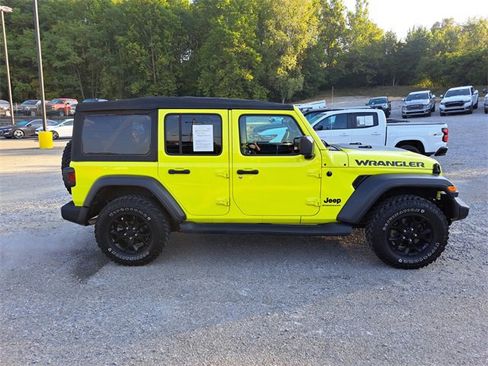 Used 2023 Jeep Wrangler Sport image 5