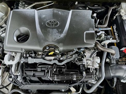 Used 2022 Toyota Camry LE image 26